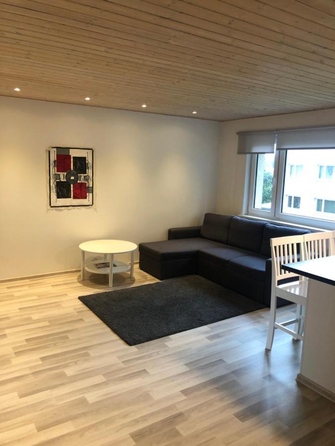 Modern Cozy 2 Bedroom Apartment Near City Center Parnu Exterior photo